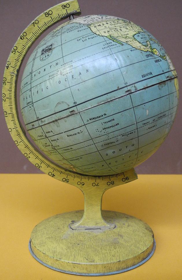 Day/Night Globe